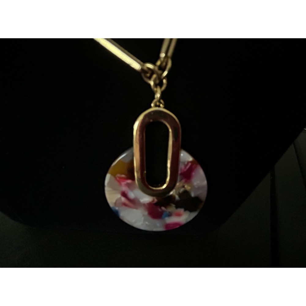 Talbots Gold Tone Paperclip Link Necklace Multi Color Resin Disc Pendant Toggle - Picture 2 of 5
